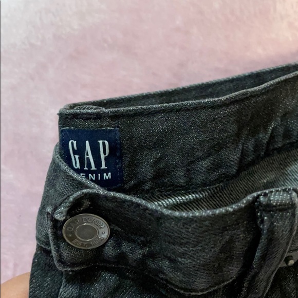 Gap brand mom jeans! - Picture 4 of 6